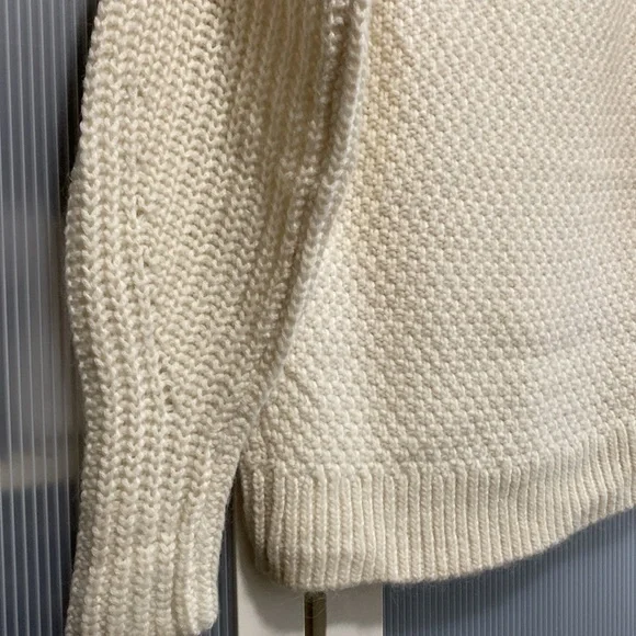 NWOT Aritzia Wool Blend  Crew Neck Knitted Ivory Long Sleeve Sweater Siz… - Picture 9 of 12